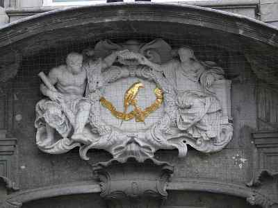 Labore et constantia. Entrada del museo Plantino. Imagen: Ad Meskens